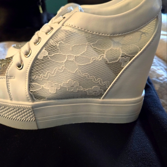 ASN NWT Women's White Platform White Shoes Sz 6 - Picture 6 of 10